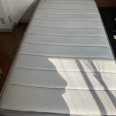 シングルベッド　パイプ式　　　の画像