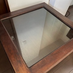 ダイニングテーブルの画像
