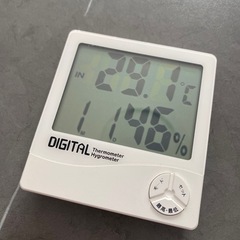 デジタル温湿度計の画像