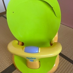 Aprica ベビーバスチェア　リクライニング付きの画像