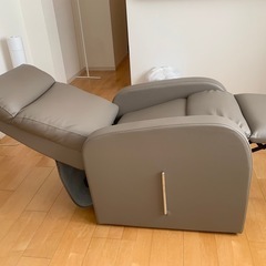 リクライニングソファの画像