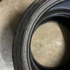 タイヤ2本セットの画像