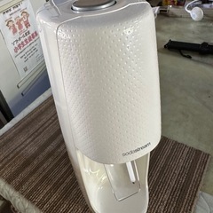 ソーダストリーム本体のみボンベ中古装着の画像