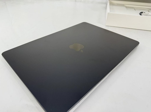 Apple Mac Book Air 2025 13インチ M4 SSD256GB メモリ16GB MW123J/A A3240