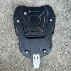 100Lバイク用リアボックスの画像