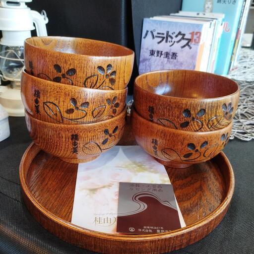 【桂由美】漆器　多様盆・お椀　10枚セット 和食器 宴会 イベント 誕生日 Amazon.co.jp: 桂由美 和食器 漆器 高級 お椀セット 正月 膳