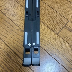 パソコンスタンド ダイソーの画像