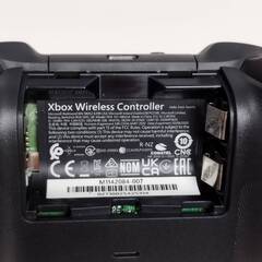 【良品】Xbox ワイヤレスコントローラー〈Model：1914〉の画像