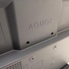 2013年シャープAQUOSテレビ32型の画像