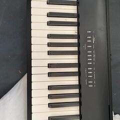 電子ピアノ売ります　付属品・台つき　値下げ応相談の画像