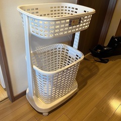 洗濯カゴ　ランドリーバスケット　2段の画像