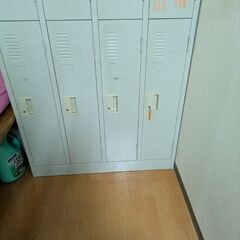 ロッカーの画像