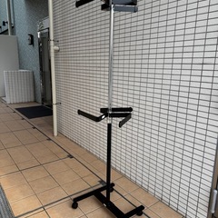 回転式ハンガーラックの画像