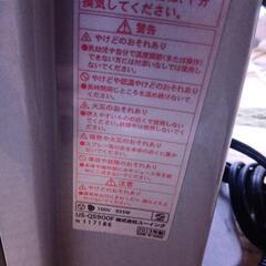 スチーム付き電気ストーブの画像