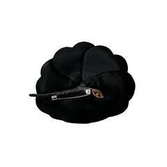 シャネル  ブローチ ブラック  CHANEL カメリアの画像