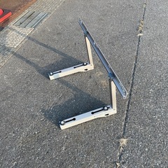 アルミ製エアコン台の画像