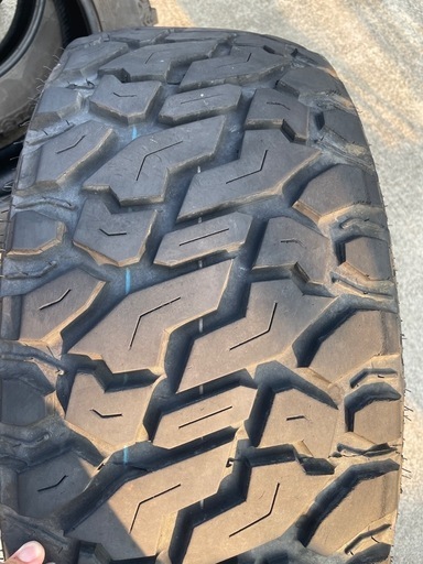 21年製 M/Tタイヤ 33×12.50R20  マッドタイヤ 4本セット