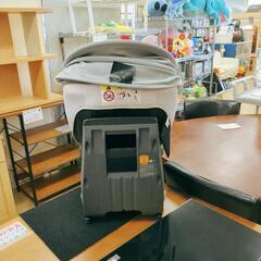 コンビ製 チャイルドシート  回転・リクライニング機能付き グレーカラー【こちらは店舗です。浜村鹿野温泉ICから3分 買取本舗 宮本リサイクル 営業時間9～19時 定休日水曜のみ←連絡できませんm(_ _)m】の画像