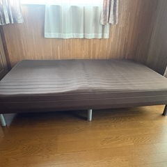 ニトリ　脚付きポケットコイルマットレスの画像