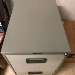 オフィス 収納家具 鍵付き キャビネット 2段 引き出し 書類棚 机 横 テーブル デスクの画像
