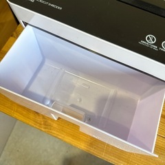 手動　シュレッダーの画像