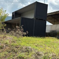 40ftハイキューブ3連結 L字型コンテナハウス（黒色遮熱塗装・4カ所開口）の画像