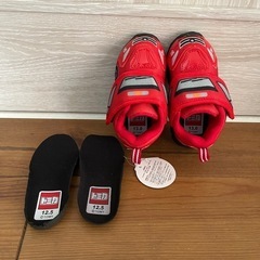 トミカ　消防車　ベビースニーカー　12.5㎝ 13㎝の画像
