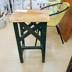スツール おしゃれな木製 カウンターチェアにも 【こちらは店舗です。浜村鹿野温泉ICから3分 買取本舗 宮本リサイクル 営業時間9～19時 定休日水曜のみ←連絡できませんm(_ _)m】の画像