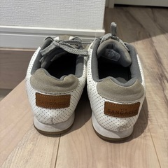 (最終値下げ)SANGACIOスニーカーバンクシーモデル(26.5㎝)の画像