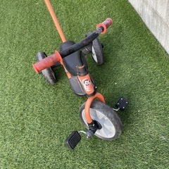 三輪車の画像