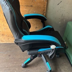 【美品】GTBoyゲーミングチェア　オットマン付き　の画像