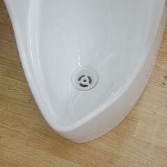 開封保管品 TOTO 壁掛壁排水小便器 U 500 #NW1 幅38.5×奥40×高93cm ホワイト 男性用小便器 男性用トイレ 札幌市 清田区 平岡の画像