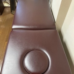 有孔電動昇降 ボディベッド マッサージ エステ整体カイロ ベット ダークブラウン 診察台の画像