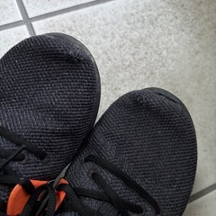 PUMA(26.5)・HI TEC(27)スニーカーの画像