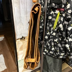 本物　エトロのスーツケースですの画像