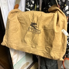 本物　エトロのスーツケースですの画像