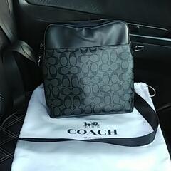 COACH　肩掛けカバンの画像