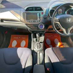 ホンダ　フィットハイブリッド　ナビプレミアムセレクション　車検R8年3月まで・１枚保証付きの画像