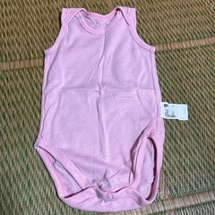 ベビー肌着ー未使用と中古品ー5枚セットの画像