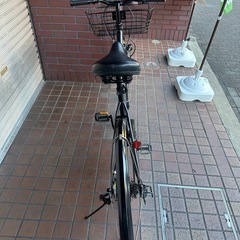 700ｃ　外装7段変速　LEDオートライト　かごフェンダー付き　シティクロス　ブラックの画像