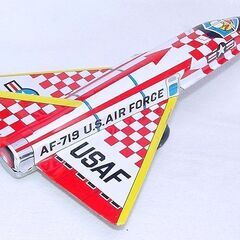 ラッキ－ト-イ製 ブリキの戦闘機の画像