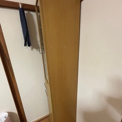 食器棚の画像