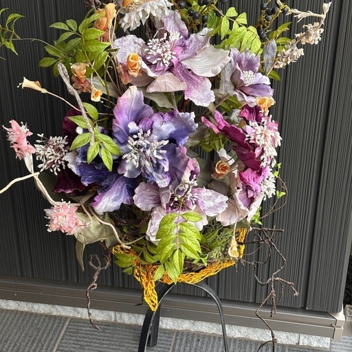 造花とアイアンフラワースタンドのセット