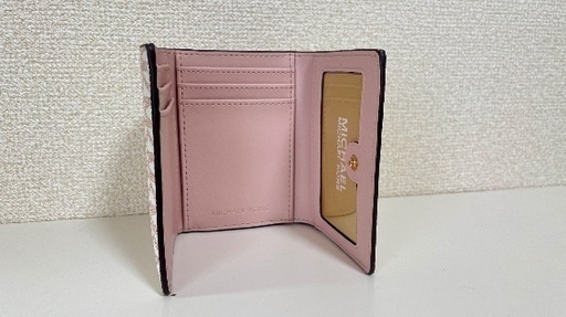 【未使用級】MICHAEL KORS 三つ折り財布 MKシグネチャー