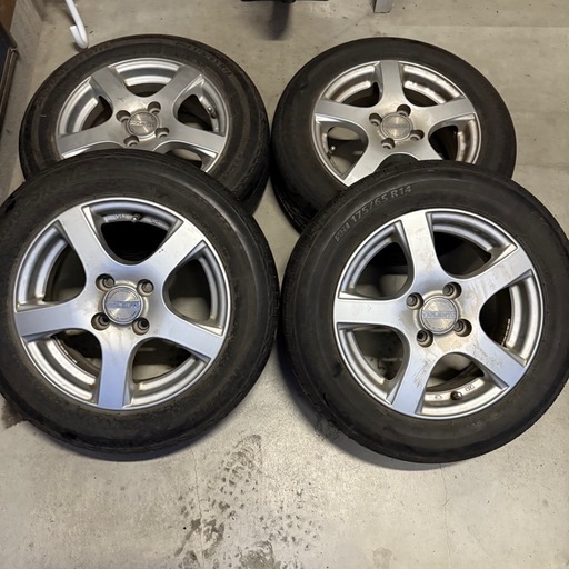 14インチ PCD100  5.1/2J 4穴 ヴァイオレント ダンロップホイール