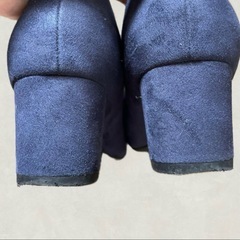 ユニクロ UNIQLO 23.0cm ネイビー ポインテッドトゥパンプスの画像