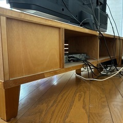 テレビボードの画像