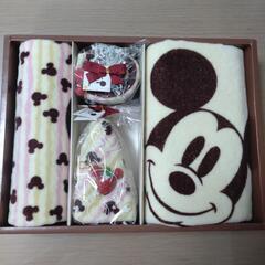 【新品】ミッキー　タオルケーキギフトの画像