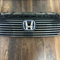 HONDA ヴェゼルのフロントグリル