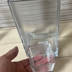 IKEA ガラス花瓶の画像